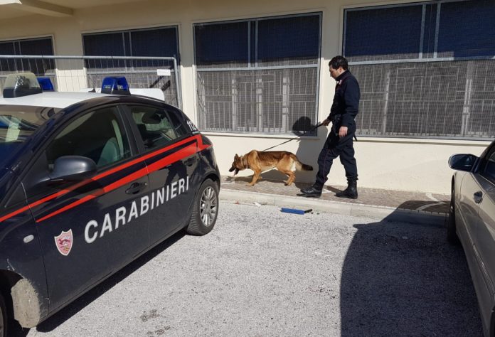 CARABINIERI CONTROLLI SCUOLA 2