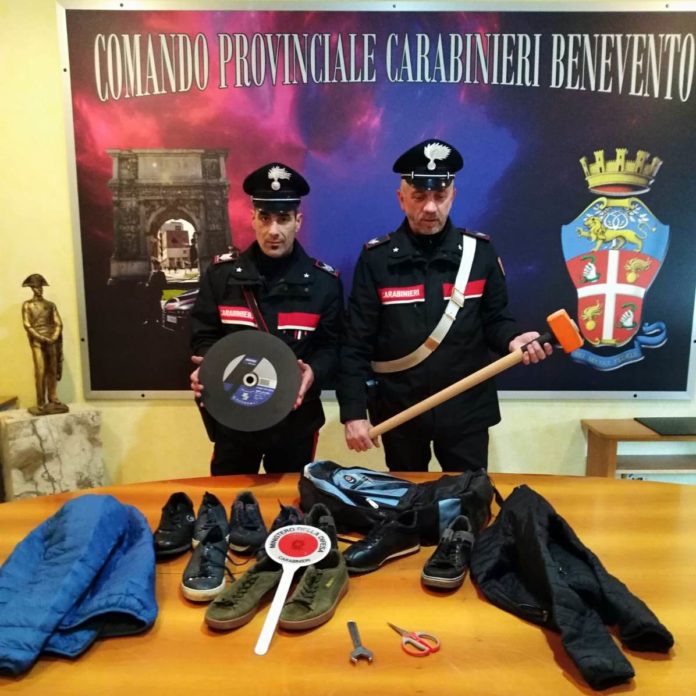 Carabinieri furto attrezzi