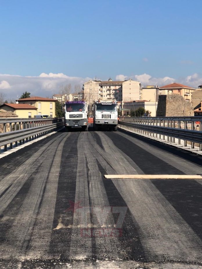 PONTE VIA TORRE DELLA CATENA LAVORI 1-3-19 (7)