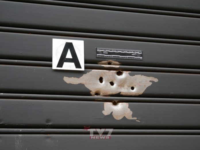 ATTENTATO SALA SCOMMESSE RIONE FERROVIA (5)