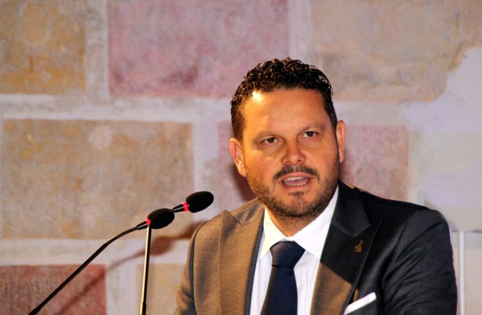 FERRARO