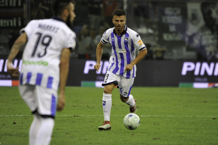 Memushaj-in-azione_Cremonese-Pescara-by-Massimo-Mucciante