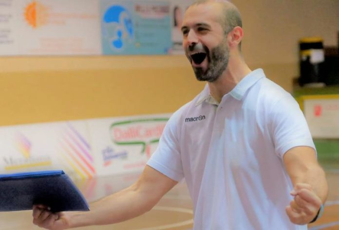 Coach Francesco Eliseo