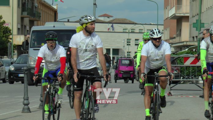 LUCIONI ARRIVO IN BICI SLA (3)