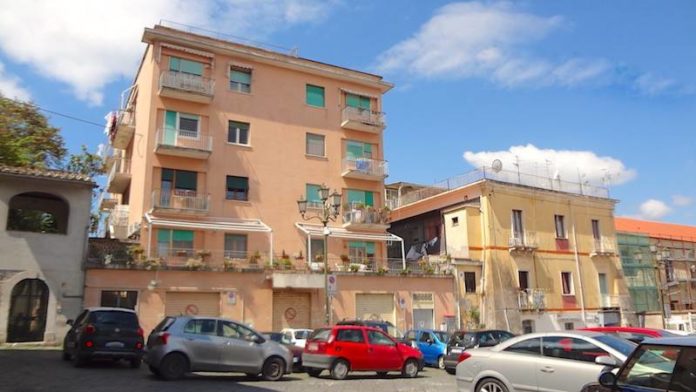 piazza piano di corte