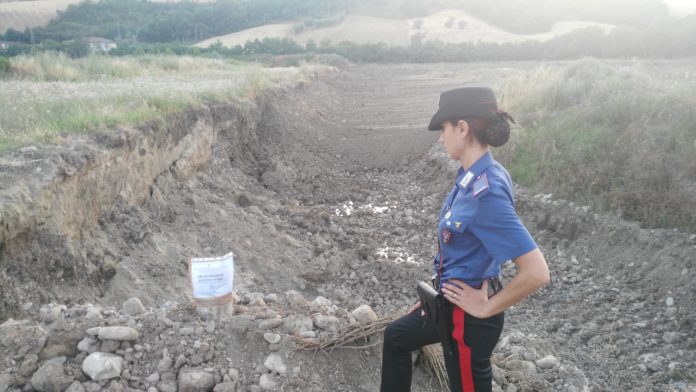 SEQUESTRO AREA ABUSIVA APICE
