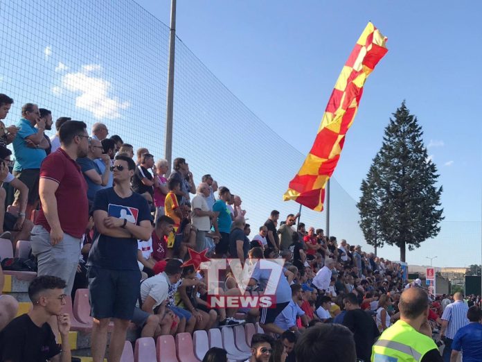 Benevento 2019 2020 tifosi 8