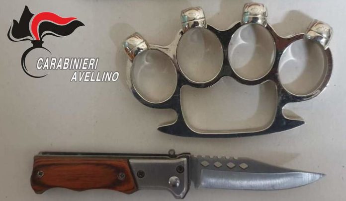 CARABINIERI COLTELLO