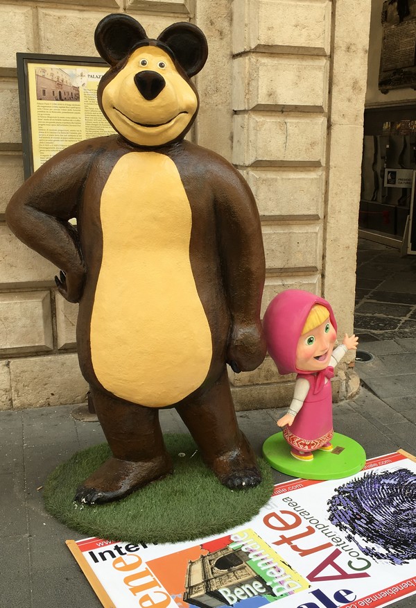 Masha e Orso