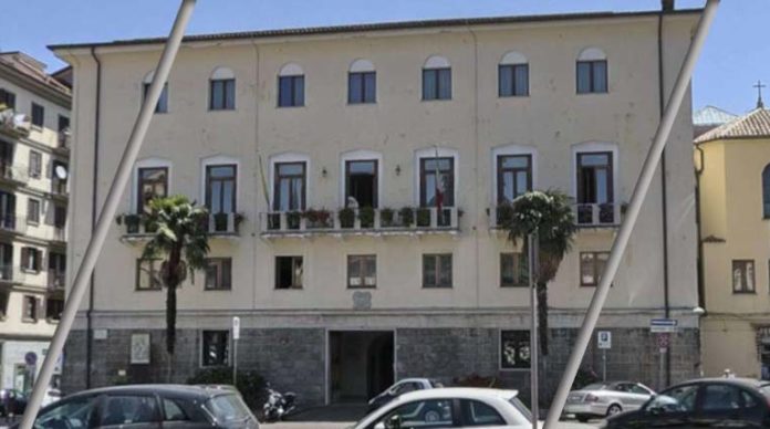 avellino palazzo vescovile