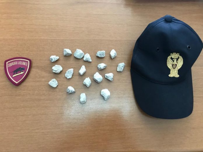 Polizia sassolini 2