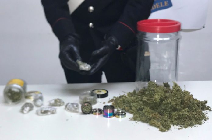 CARABINIERI droga