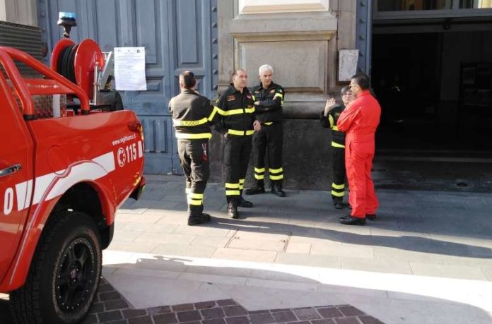 Vigili del fuoco in Prefettura 2