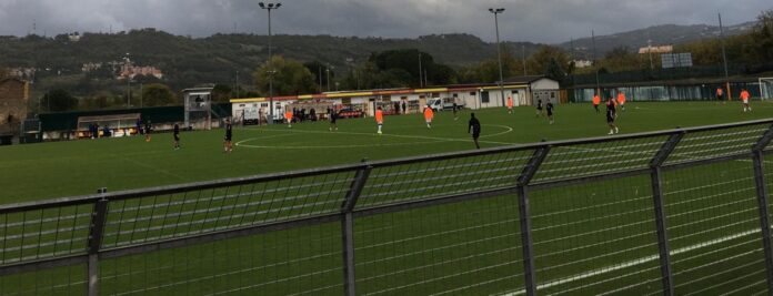 Calcio antistadio BeneventoC6AA375F-876B-4D1A-9EEA-B7A66F1AD760_1_105_c