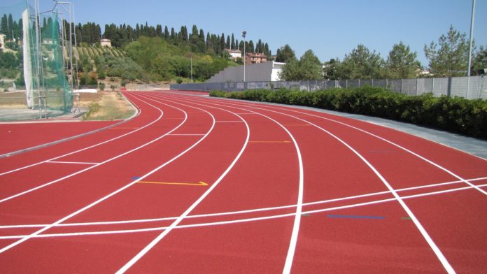 Pista di atletica leggera