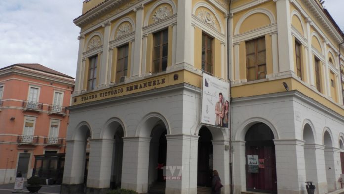 COMUNALE TEATRO 2020 (1)