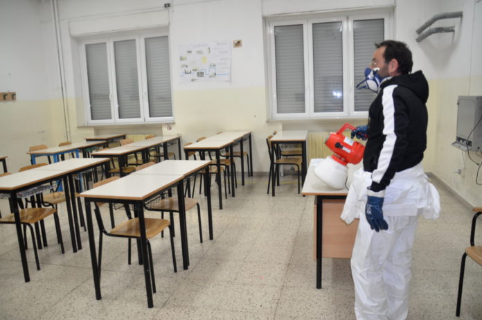 DISINFEZIONE SCUOLE CORONAVIRUS 4