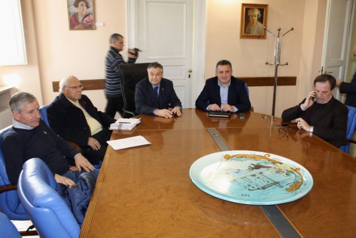 PROVINCIA ETI