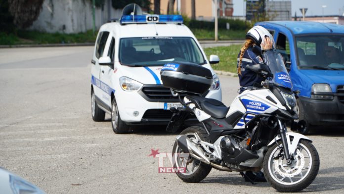 VIGILI URBANI POSTO DI BLOCCO MARZO 2020 (12)