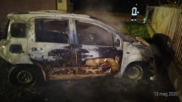 Incendio Fiat Panda 2