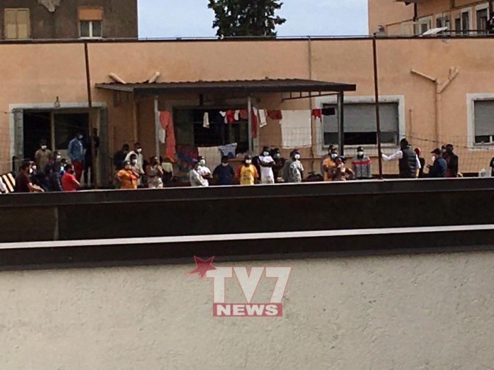 CENTRO ACCOGLIENZA IMMIGRATI RIONE LIBERTA' COVID 3