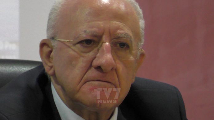 DE LUCA (4)