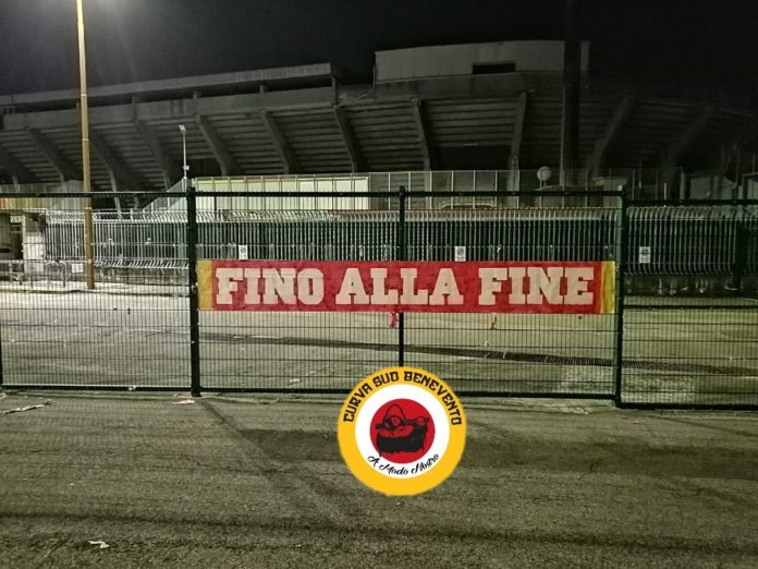 tifosi striscione