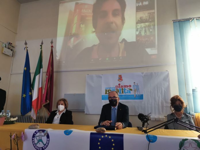 pretendiamo legalità
