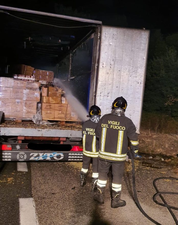 Incendio autocarro