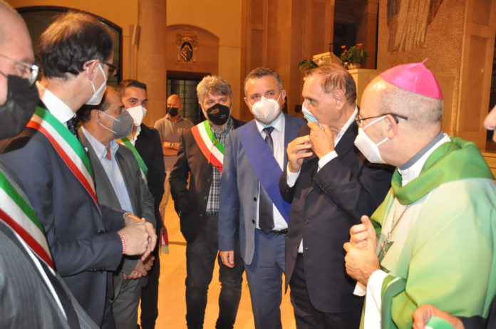 Omaggio vittive Covid5