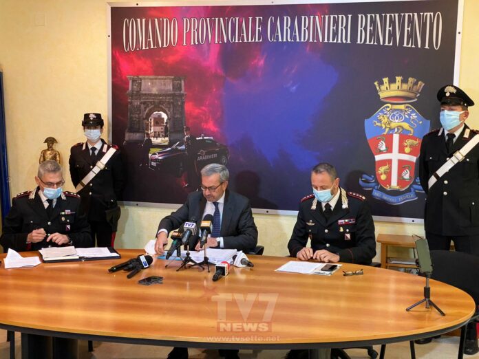 POVINCIA ARRESTI CONFERENZA CARABINIERI 24-11-21 (12)