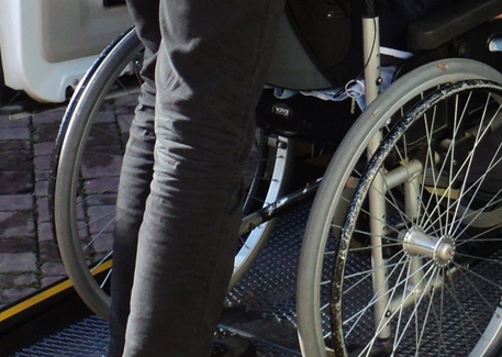 Disabili handicappati handicap disabile handicappato carrozzina