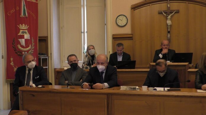 UCRAINA CONSIGLIO COMUNALE (4)