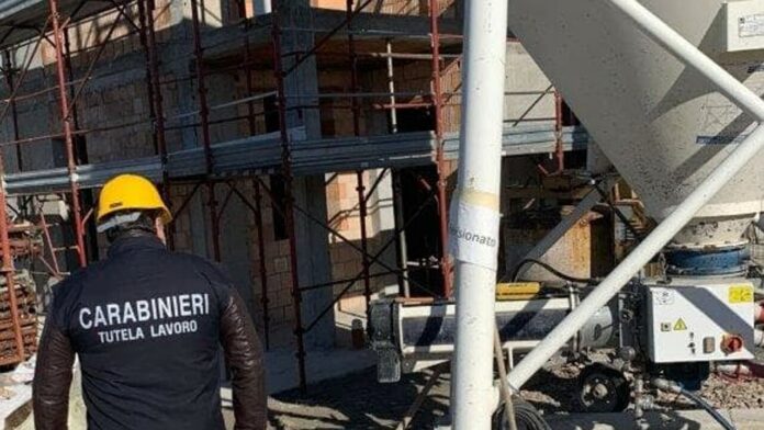 Carabinieri controlli cc cantieri edili