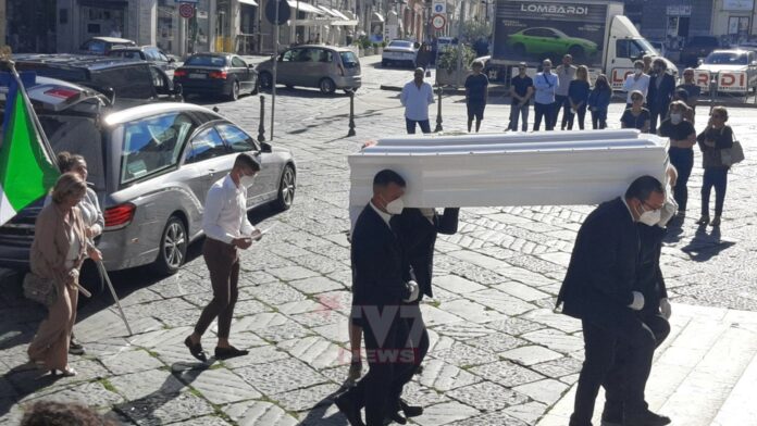 funerale enza 11