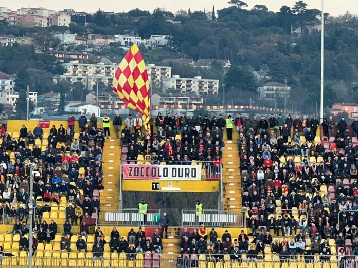 TIFOSI BENEVENTO