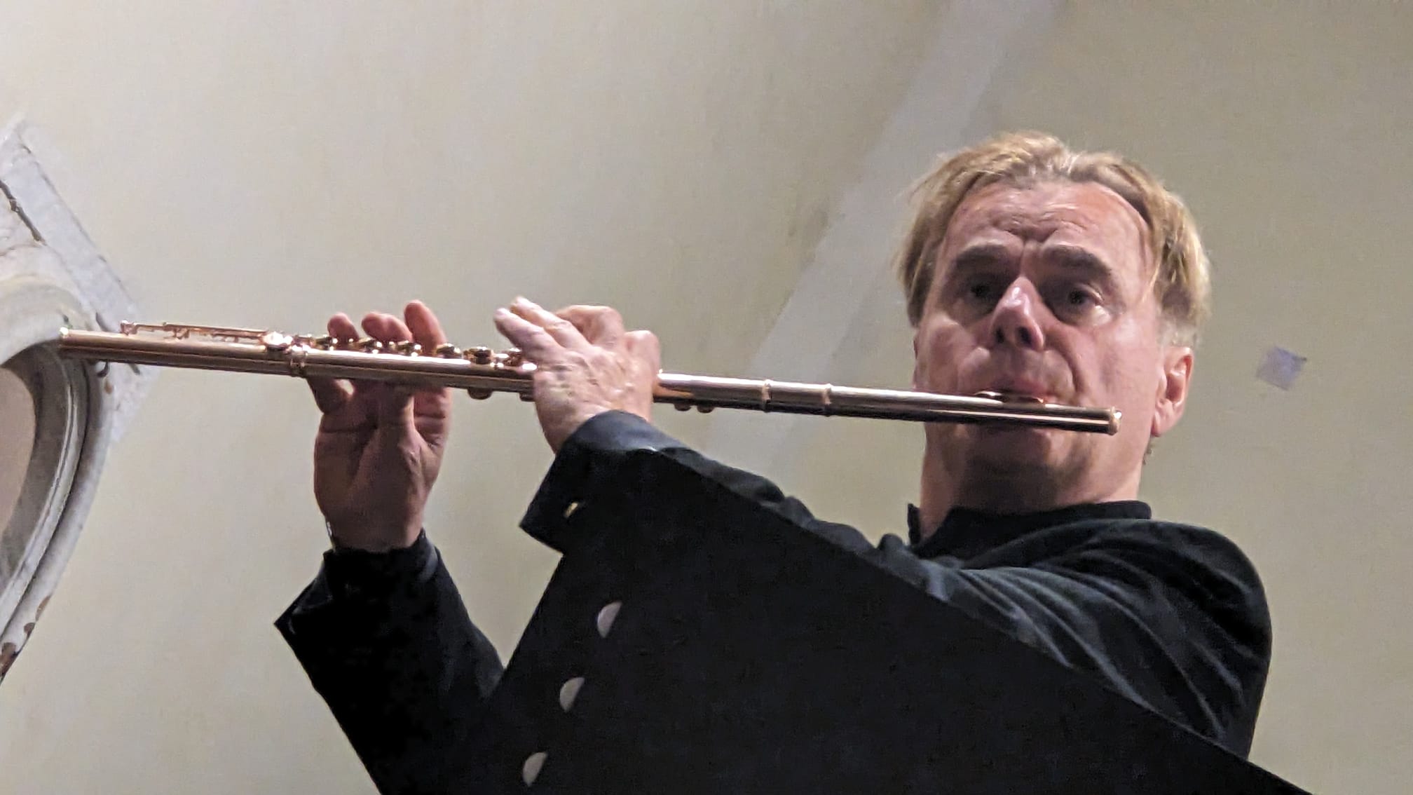CONSENSI ED APPLAUSI PER IL CONCERTO DELLA MONDIALE DEL FLAUTO ANDREA