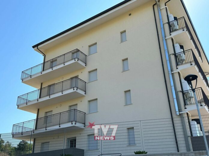 ALLOGGI CAPODIMONTE CONSEGNA CHIAVI 15