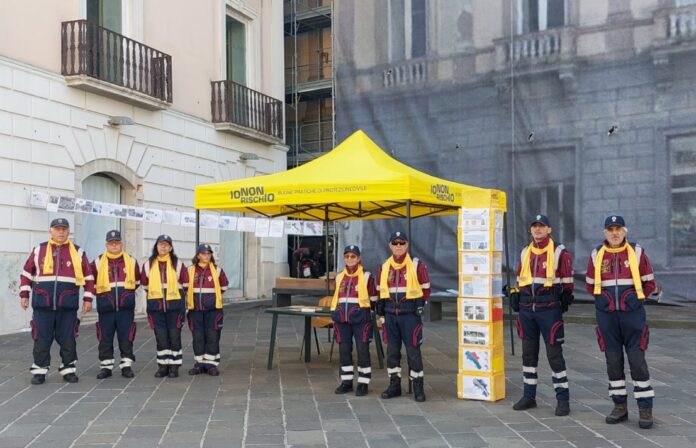 Ionon rischio volontari polizia