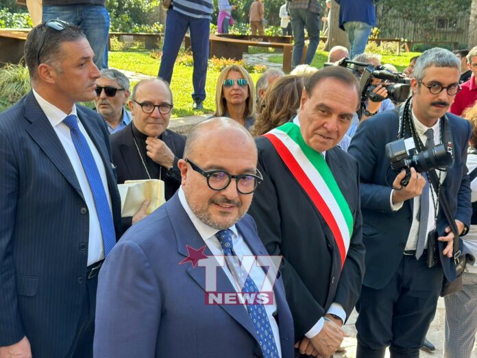 Ministro San Giuliano Hortus Conclusus-27