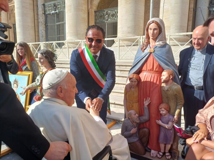 Papa Francesco e Sindaco di Telese