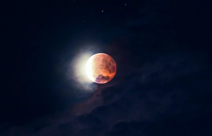 ecclissi parziali luna