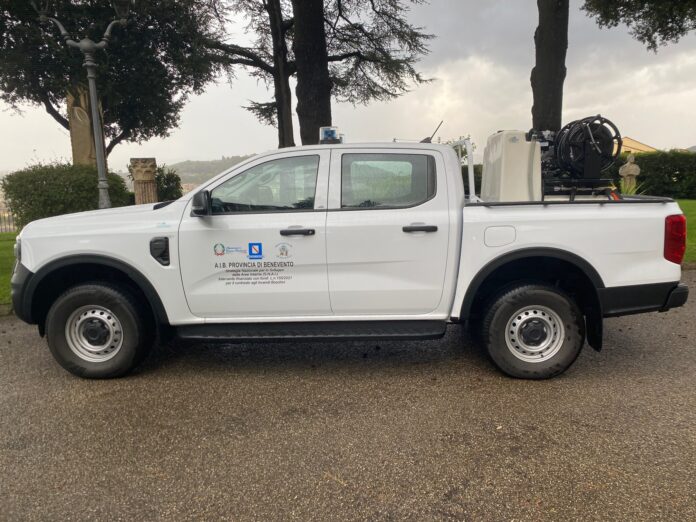 Provincia mezzi antiboschiviIMG_4199