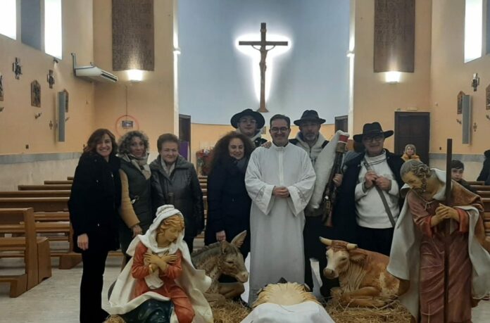 Zampognari e catechiste