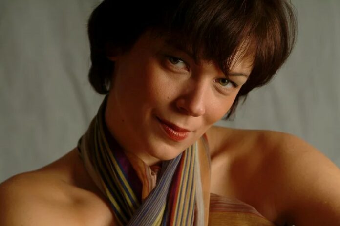 leona peleskova