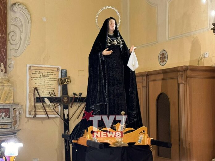 MADONNA ADDOLORATA