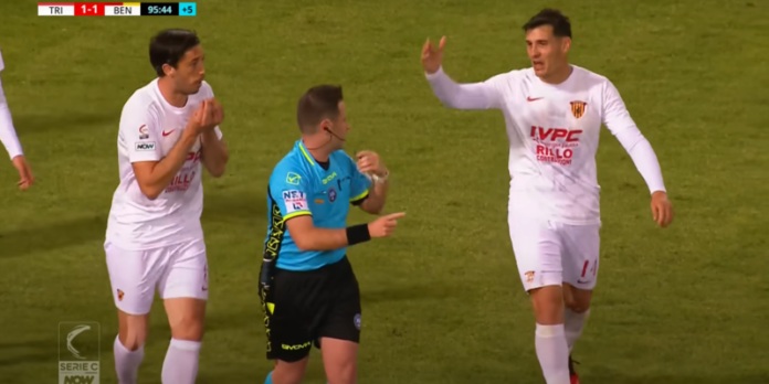 PINATo con arbitro