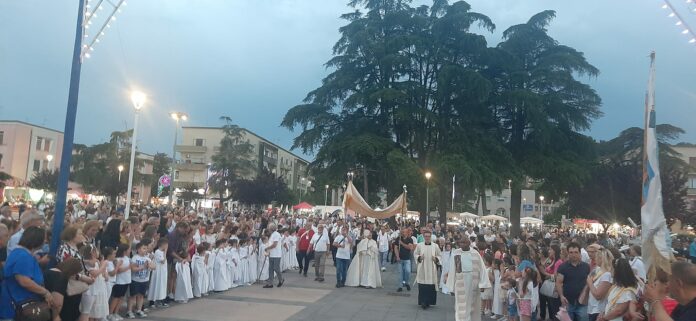 san modesto arrivo processione 3