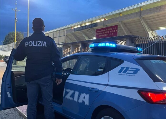 POLIZIA STADIO