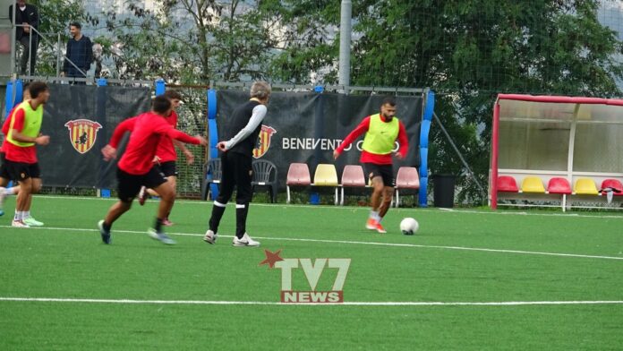 BENEVENTO CALCIO ALLENAMENTO (2)